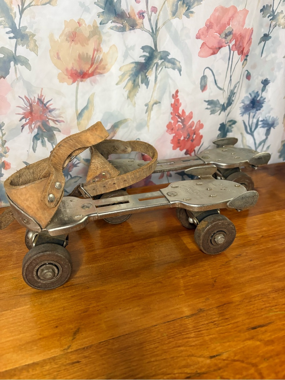 Adjustable Vintage Roller Skates - Brown Leather Straps